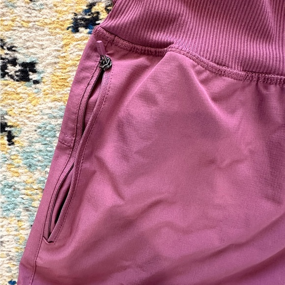 AVALANCHE Raspberry 5" Inseam Walking Hiking Ripstop Zip Pocket Shorts size L - Picture 2 of 5